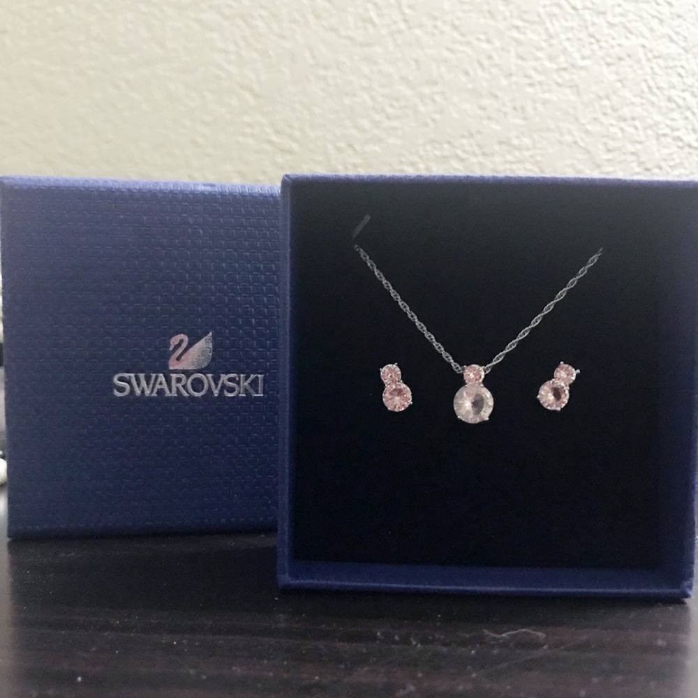 Swarovski necklace set